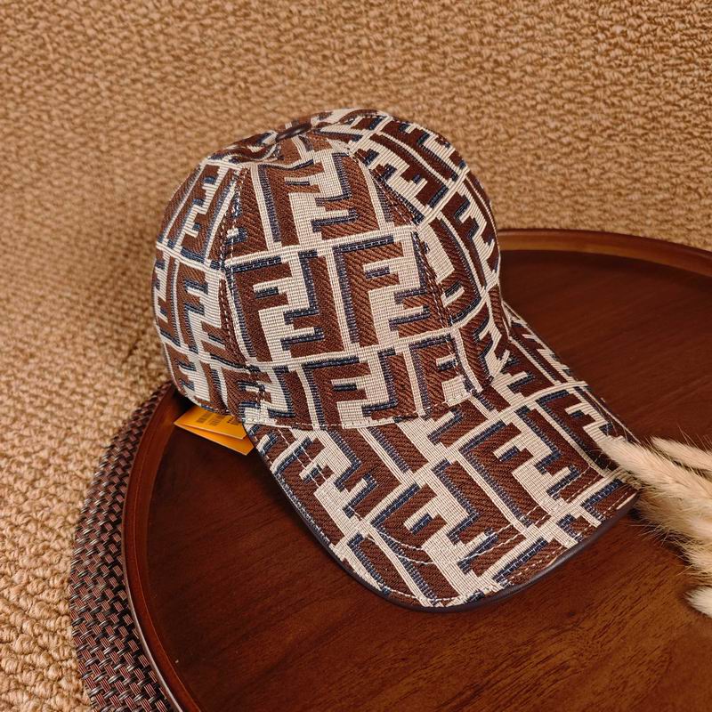 Fendi cap dx53